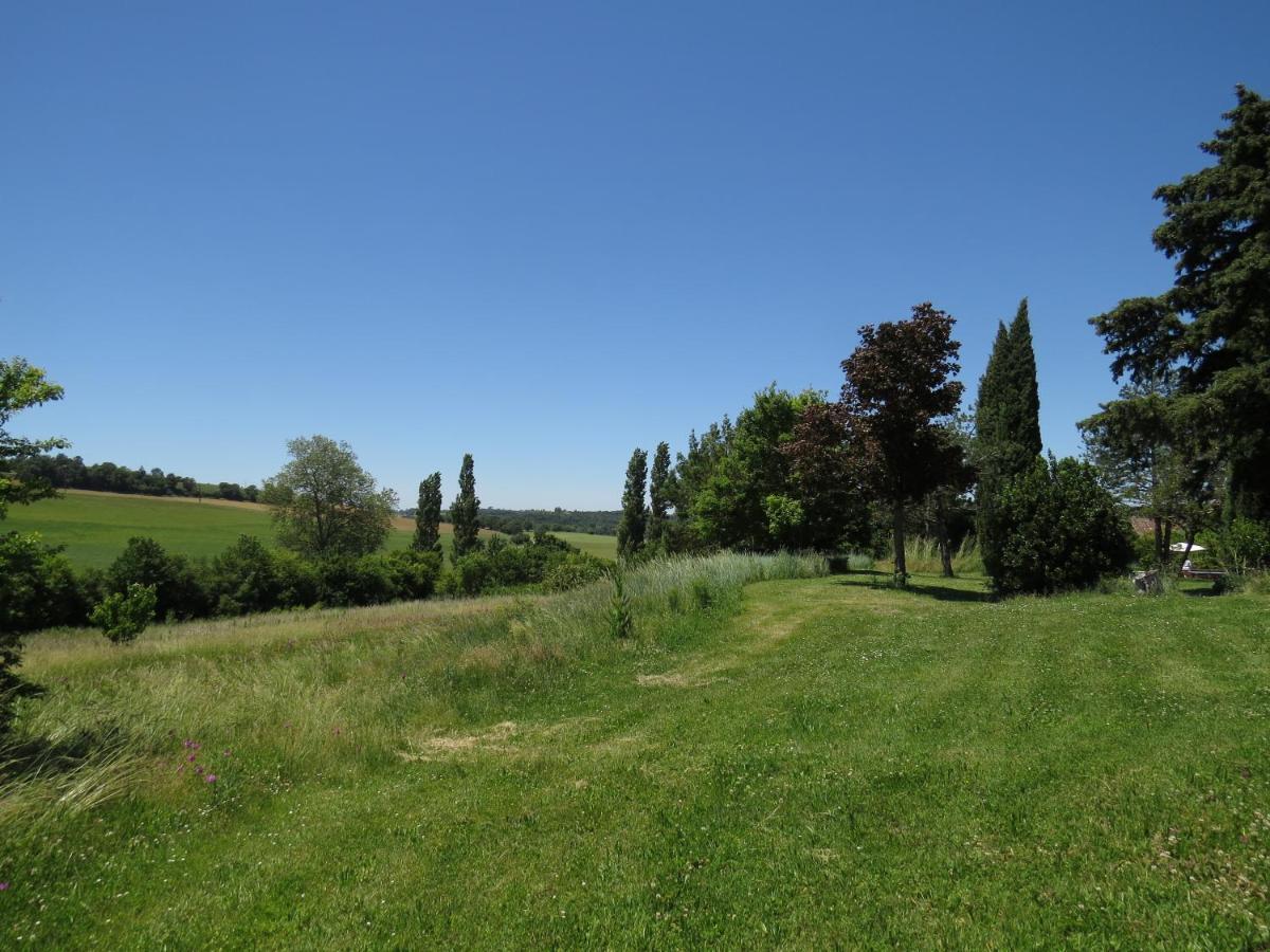 Nature'S Pace Holidays Montmaur  Экстерьер фото